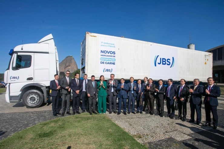 JBS inicia exportação de carne bovina para o Vietnã e reforça presença no Sudeste Asiático