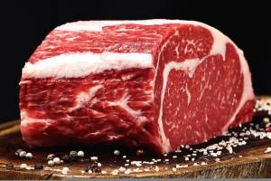Exportações de carne bovina batem recorde e reforçam força da pecuária brasileira, destaca presidente da ABCZ