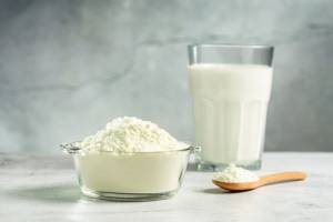 Goiás proíbe venda de leite líquido feito a partir de leite em pó importado