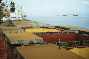 O que muda para as exportações brasileiras com a queda das tarifas impostas por Trump